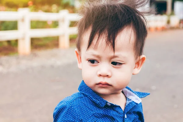 küçük oğlu portresi