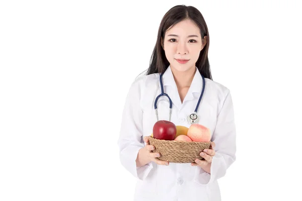 Médico Segurando Frutas Frescas Isoladas Fundo Branco — Fotografia de Stock