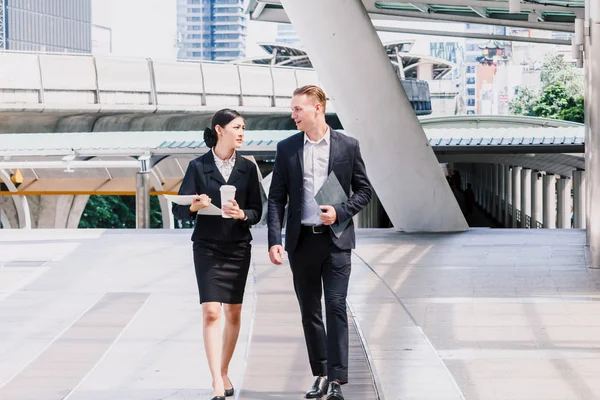 Grup iş takım street yürüyüş