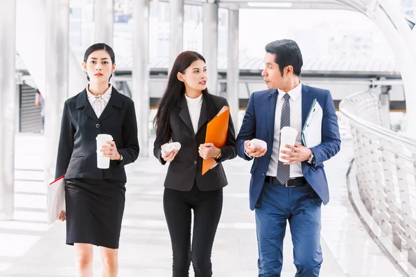 Group Business Team Walking Street — Stock Photo, Image