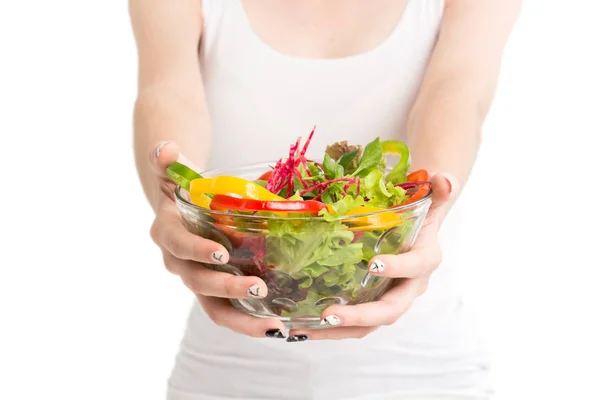 Vrouw Met Verse Fruit Salade Glazen Kom Geïsoleerd Witte Achtergrond — Stockfoto