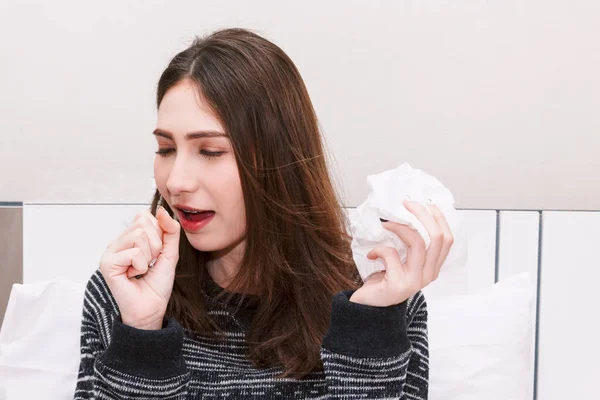 Young Woman Having Flu Home — Stock Photo, Image