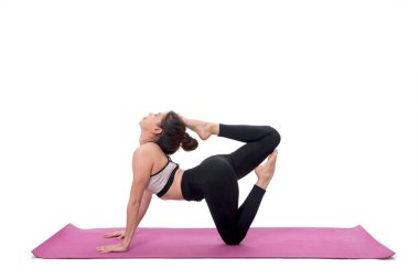 pratik yoga beyaz zemin üzerine izole kadın