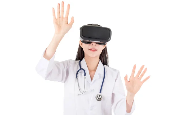 Médico Femenino Disfruta Con Gafas Realidad Virtual Aisladas Sobre Fondo — Foto de Stock