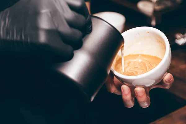 Barista Gazdaság Tej Hogy Kávé Latte Art Kávézó — Stock Fotó