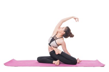 pratik yoga beyaz zemin üzerine izole kadın