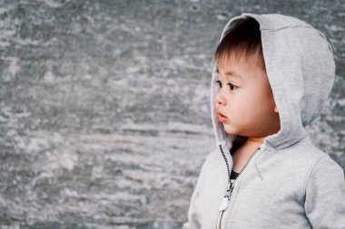 Küçük oğlu ceket portresi 