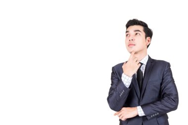 Beyaz arka plan üzerinde izole genç düşünme işadamı portresi