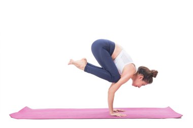 pratik yoga beyaz zemin üzerine izole kadın