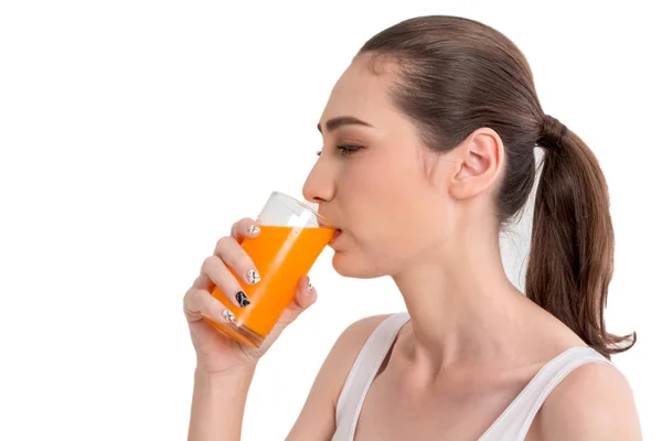 妇女举行橙汁分离在白色背景 — 图库照片