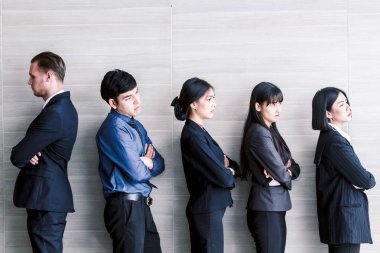 Bir grup işadamı lider ofis ile başarılı bir iş insan