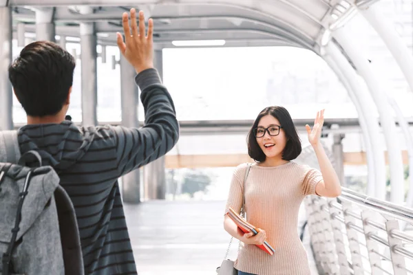 Woman Student Waving Hello Her Friend Friendship Togetherness Concept — Stock Photo, Image