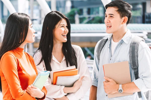 Group Students Holding Notebooks Outdoors Education Concept — Stock Photo, Image