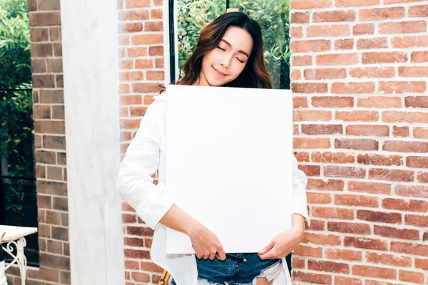 Young Woman Artist Posing Empty Canvas Home — Stock Photo, Image
