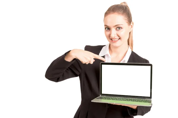 Mujer Negocios Sonriente Usando Una Computadora Portátil Aislada Sobre Fondo — Foto de Stock