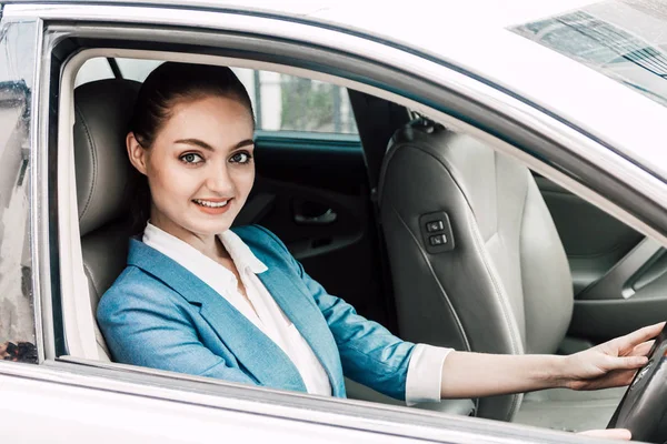 Businesswoman Driving Her Car Smiling Looking Camera Way Office — Stock Photo, Image