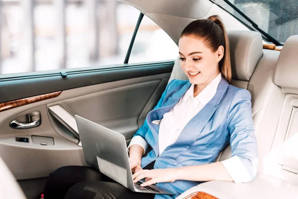 Businesswoman Work Laptop Computer Back Seat Luxury Car — Stock Photo, Image