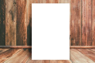 Beyaz boş kağıt arka plan için ahşap doku üzerinde sahte