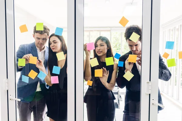 Group Casual Business People Planning Brainstorm Writing Project Stickers Note — Stock Photo, Image