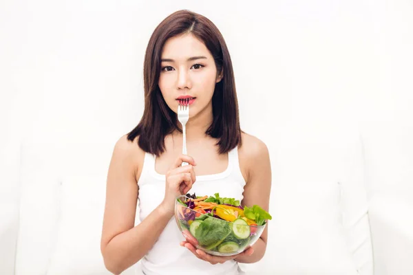 Happy Woman Eating Showing Healthy Fresh Salad Bowl Dieting Concept — Stock Photo, Image