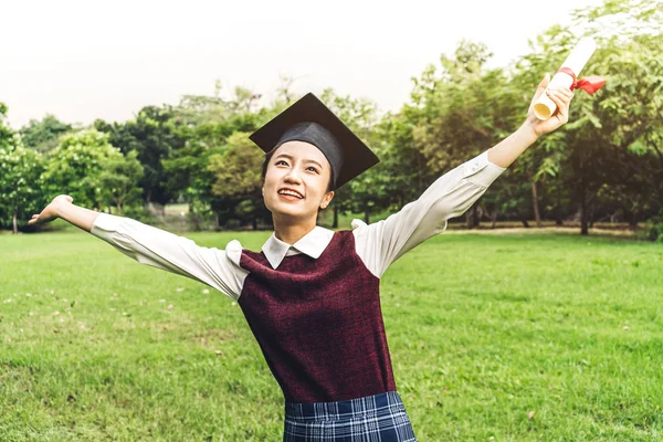 Successful Student Young Woman Bachelor Gowns Diplomas Graduate Park University — Stock Photo, Image