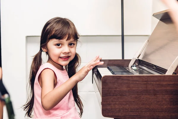Little Girl Playing Piano Living Room Home — Stock Photo, Image