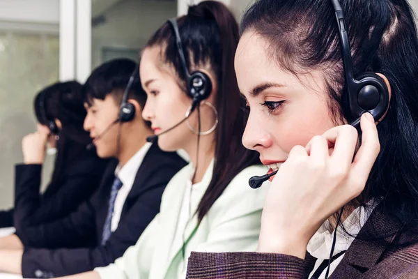 Beautiful Businesswoman Customer Support Services Working Headset Computer Call Center — Stock Photo, Image