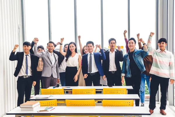 Successful of group of casual business relax celebrating their t — Stock Photo, Image
