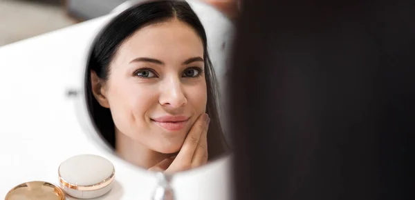 Lächeln Der Jungen Schönen Hübschen Frau Saubere Frische Gesunde Weiße — Stockfoto