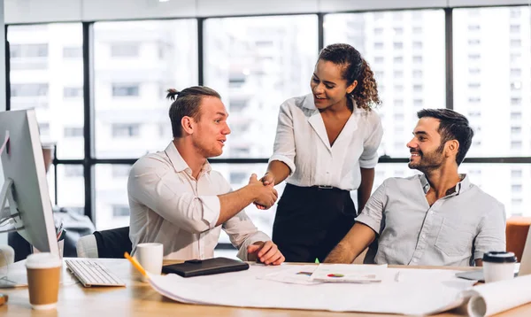 Grupo Reuniones Negocios Profesionales Discutir Estrategia Con Nuevo Proyecto Startup — Foto de Stock