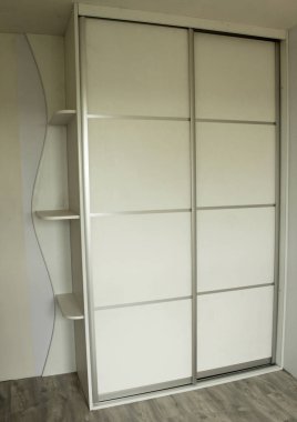 Sürgülü kapılı gardırop. Mobilyalar. İç tasarım. 