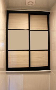 Sürgülü kapılı gardırop. Mobilyalar. İç tasarım.