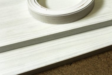 Sunta. Plastik ve kağıt kenar kaydırma mobilya.