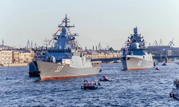San Petersburg Rusia Julio 2019 Barcos Guerra Submarino Alineados Vísperas — Foto de Stock