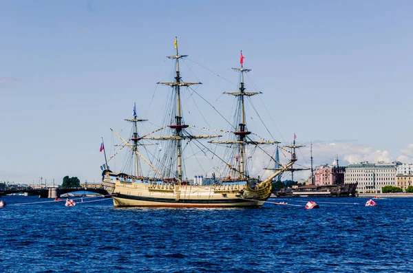 Petersburg Russia July 2020 Linear Sailing Ship Poltava Recreated Historical — Stock Photo, Image