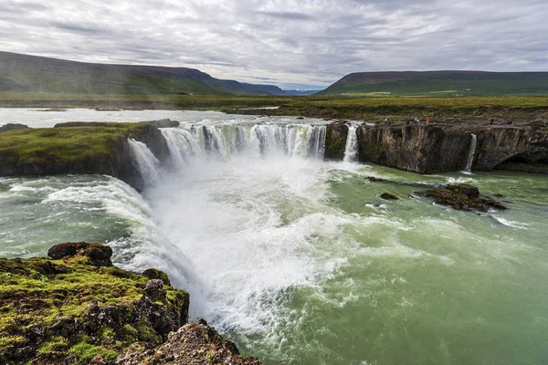 Vattenfallet Goðafoss Sett Från Östra Stranden Bardaldalur Distrikt Nordöstra Island — Stockfoto