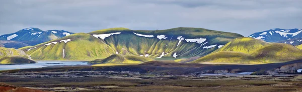 Paysage montagneux de Fridland ad Fjallabaki Parc naturel vu f — Photo