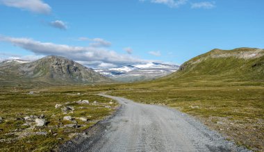 Jotunheimen dağın yönünde veodalsvegen zemin yolu