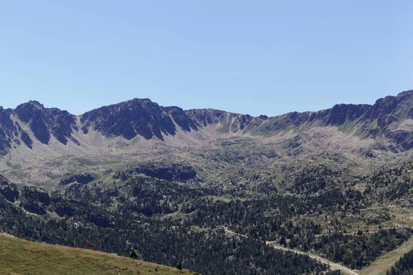 Landskap vid Pas de la Casa i Andorra. — Stockfoto