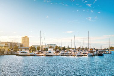 Patawalonga tekne Glenelg Haven'da özel tekneler yanaştı 