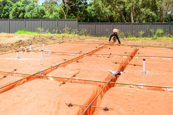 Australian builder performing steel fixing works — Stock Photo, Image