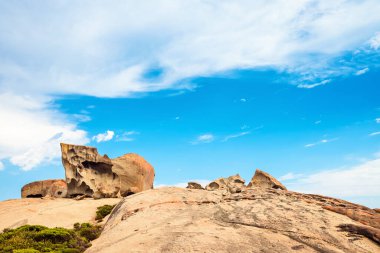 Dikkate değer kayalar bir gün gözcü tarafından izlendi, Flinders Chase Ulusal Parkı, Güney Avustralya