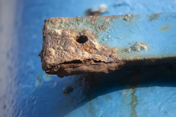 Eski paslı çelik yapı orada yapısı ve kullanım için tehlikeli