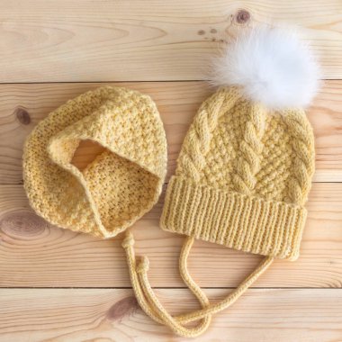 şirin şirin örgü çocuk eşarp ve kap ayarla