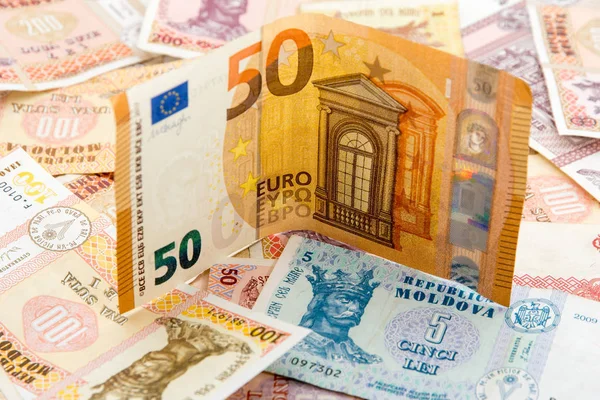 Много Молдавских Банкнот Леев Евро Банкнот Международной Торговли — стоковое фото