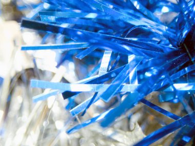 Çok renkli, parlak Noel süslerinin soyut makro fotoğrafı