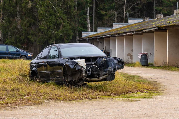Carro Velho Brocken Com Pára Choques Destruídos Livre — Fotografia de Stock