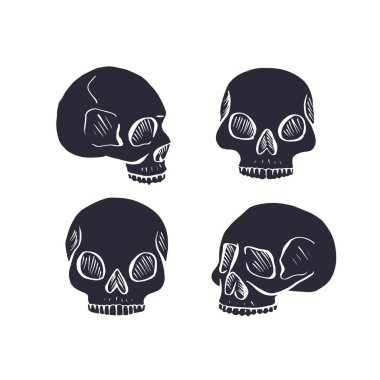 Beyaz arka planda izole edilmiş insan kafataslarının el çizimi siyah siluetleri. Çizgili iskelet başları dövme dizayn paketi