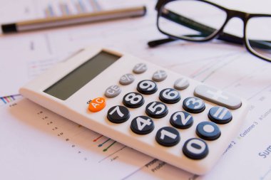 hesap makinesi, Not defteri ve kalem ile veri analizi. grafikler ve grafik sonuçları almak için.