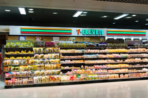 Bangkok Března 2018 Eleven Obchod Letišti Suvarnabhumi Thajsko — Stock fotografie